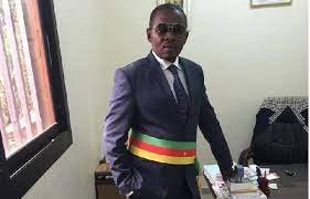 CAY VI : La Maire Jacques YOKI ONANA lance le concept de bourses de formation professionnelle dans les divers métiers